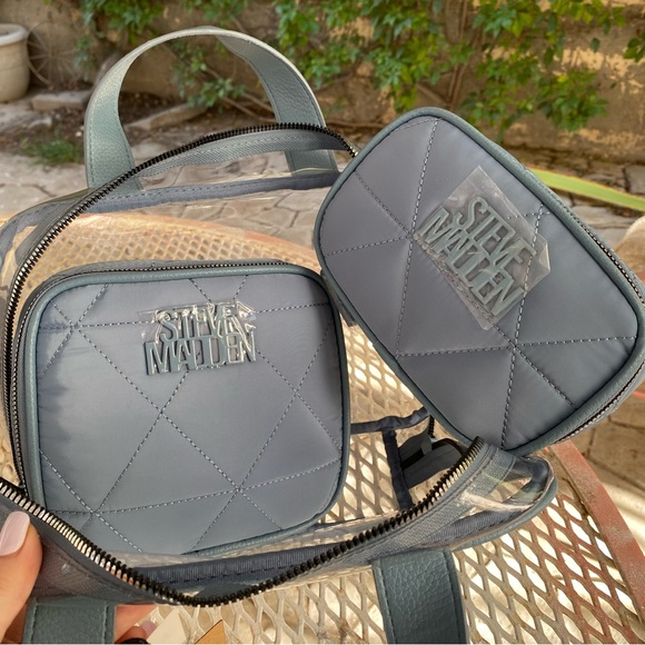 NWT Steve Madden woman's transparent cosmetic bag size medium/ Large - Picture 3 of 9